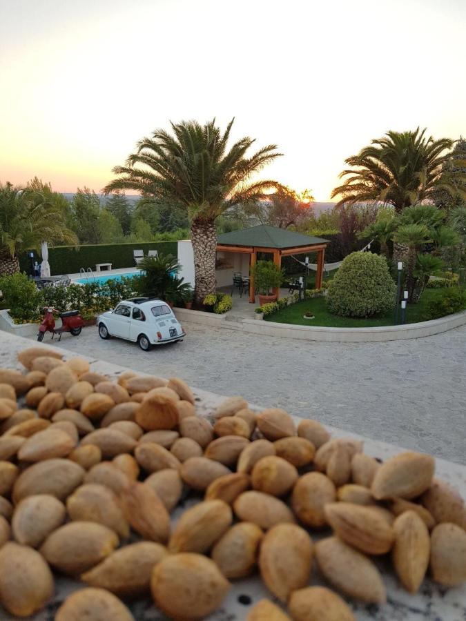 Trullo Al Monte Bed and Breakfast Ceglie Messapica Eksteriør billede